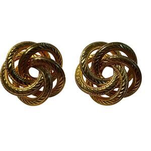 Chunky pierced earrings dimensional swirled gold rounds vintage 80’s boss lady